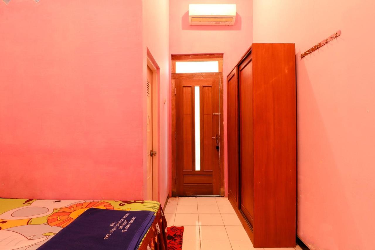 The Joglo Family Hotel Magelang Exterior photo