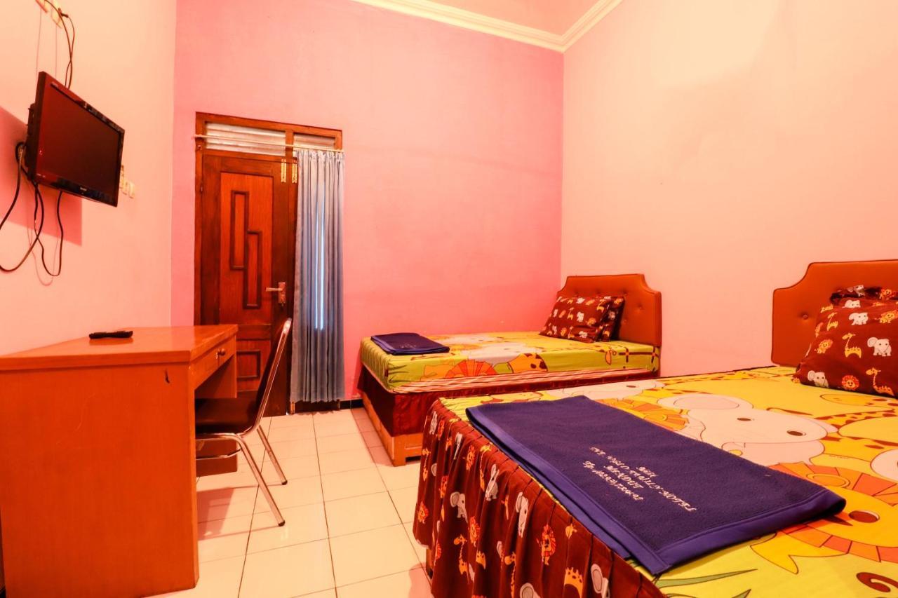 The Joglo Family Hotel Magelang Exterior photo