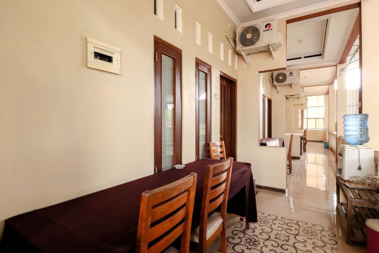 The Joglo Family Hotel Magelang Exterior photo